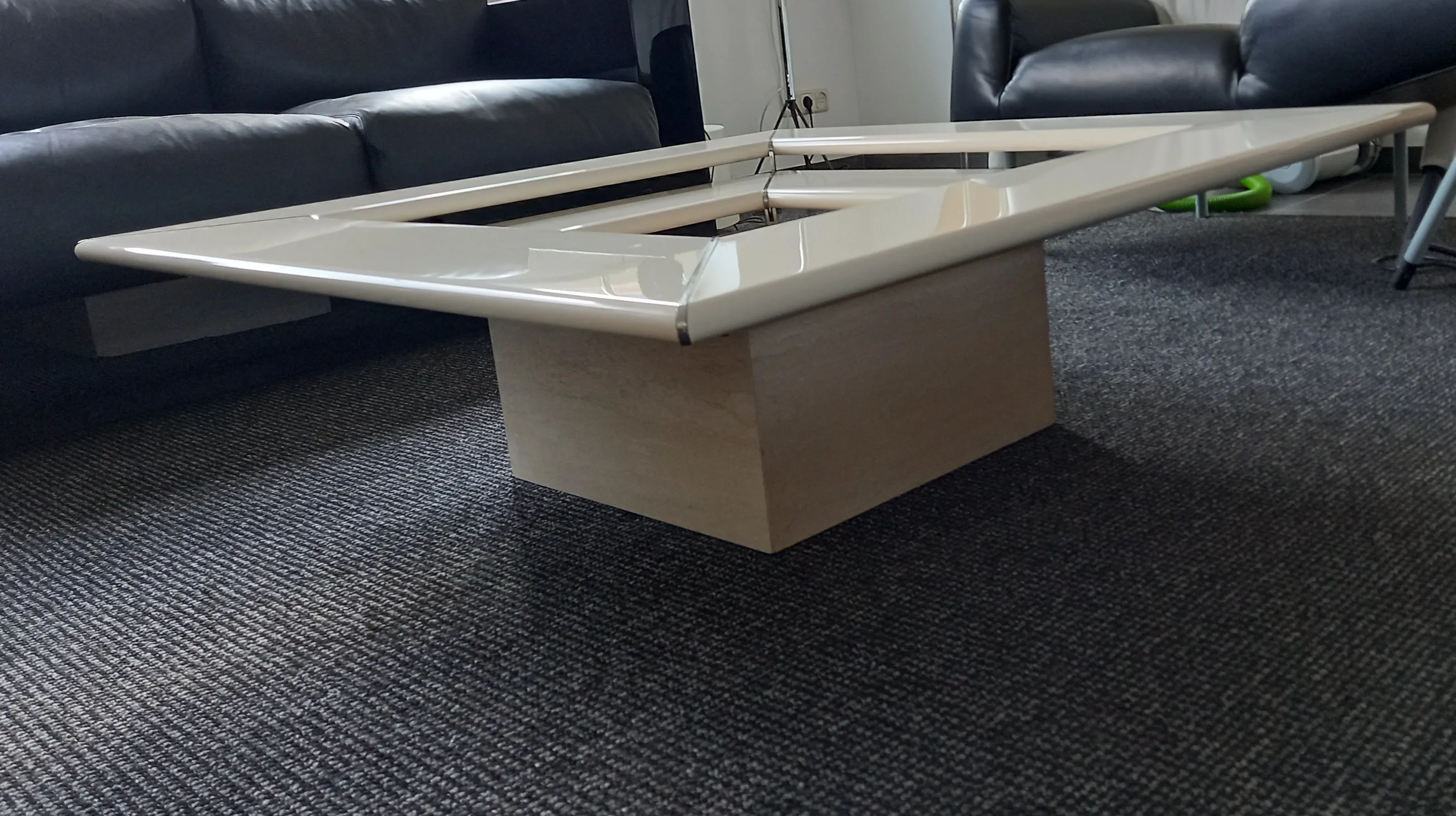 B&B / B en B / Italia coffee table, design Paolo Piva, made in Italy, 1980's.